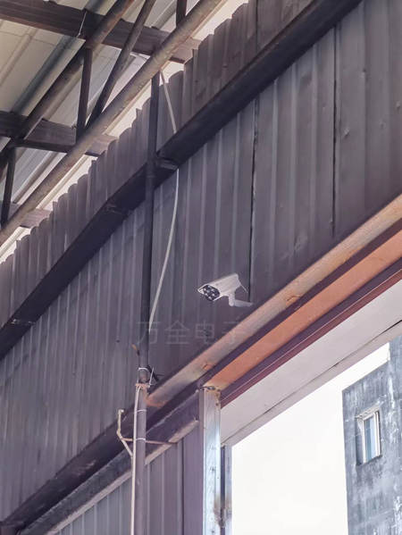 成都高溫紅色預(yù)警，倉庫監(jiān)控?cái)z像頭安裝安防工程