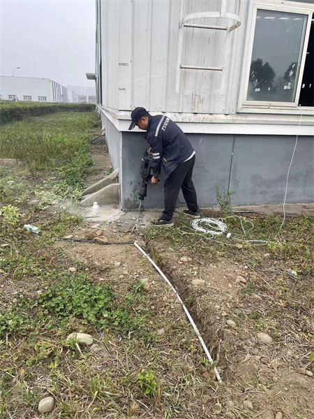 成都萬(wàn)全電子做為專(zhuān)業(yè)的弱電工程公司,將持續(xù)提供專(zhuān)業(yè)的弱電監(jiān)控安裝技術(shù)服務(wù)。