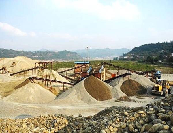 砂石場安裝AI視頻監(jiān)控系統(tǒng)，實現(xiàn)監(jiān)控服務的“蛻變”