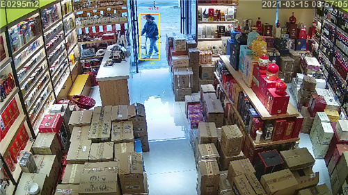 AI智能監(jiān)控：守護(hù)您的煙酒超市，安全無憂